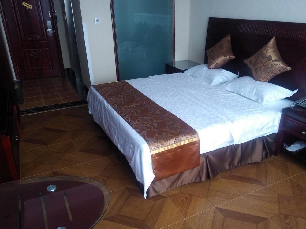 Fengyu Business Hotel Chengdu Buitenkant foto